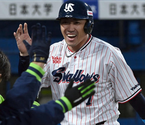 朗報 ヤクルト内川 元横浜 同窓会で楽しそう まとめるスワローズ 野球ちゃんねる