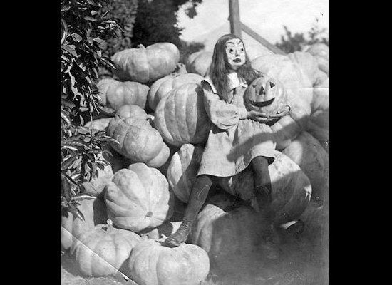 まとめ太 2ch 画像あり 昔のハロウィン仮装がホラー過ぎてお菓子を献上するレベルだった件wwwwwwwwww まとめ太 2ch 画像あり 昔のハロウィン仮装がホラー過ぎてお菓子を献上するレベルだった件wwwwwwwwww
