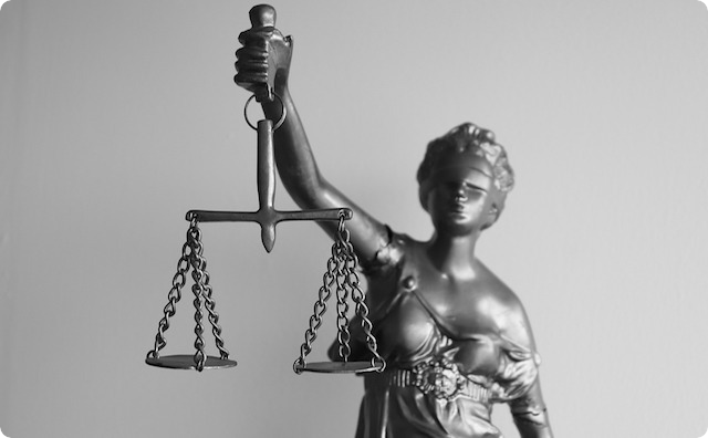 弁護士