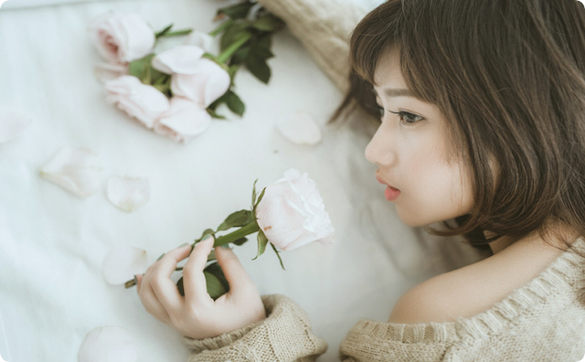 悲しい