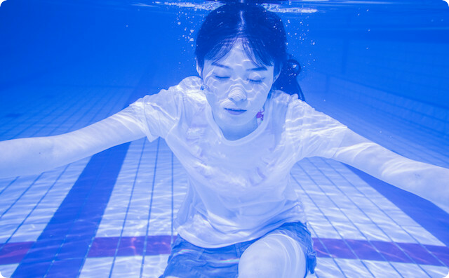 同僚 スイミングのインストラクター がプールで溺れている女性を発見 慌てて服のまま飛び込んで助けようとしたら なんと 一回は一回です 2ch修羅場 復讐まとめ 同僚 スイミングのインストラクター がプールで溺れている女性を発見 慌てて服のまま飛び込んで助けようとしたら なんと 一回は一回です 2ch修羅場 復讐まとめ