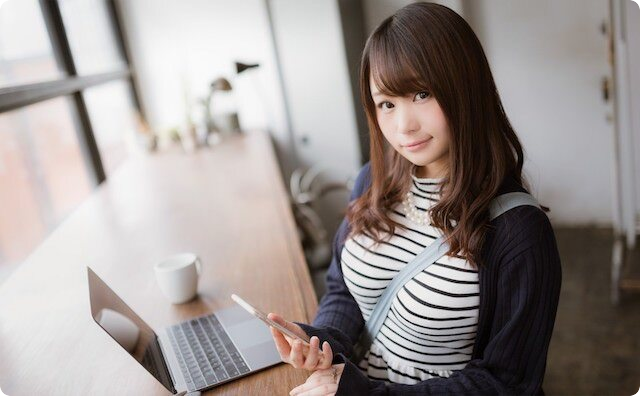 女性