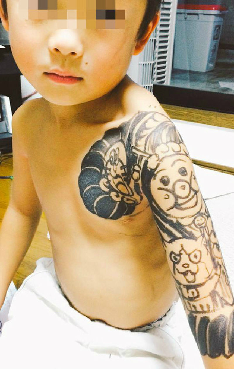 調査 タトゥーを入れて 後悔 が9割 男性の半数は タトゥーを入れた人は絶対に恋愛対象外 と回答 ニュー速まとめ