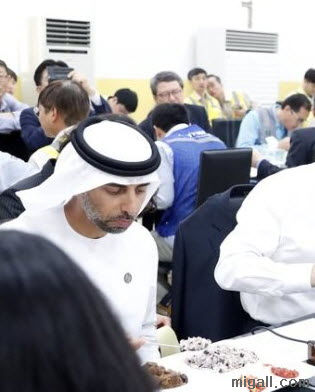 文大統領と韓国料理を食べるuae王族の表情が マネーメモラブル 文大統領と韓国料理を食べるuae王族の表情が マネーメモラブル