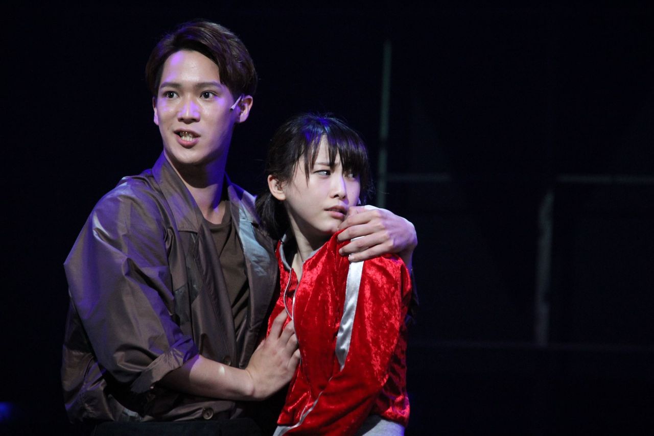 元SKE48松井玲奈、イケメン俳優に胸を揉みしだかれ・・・オタクの反応