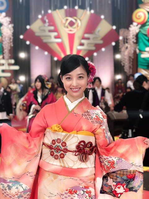 橋本環奈ちゃん、2018年初ツイートがこちら→