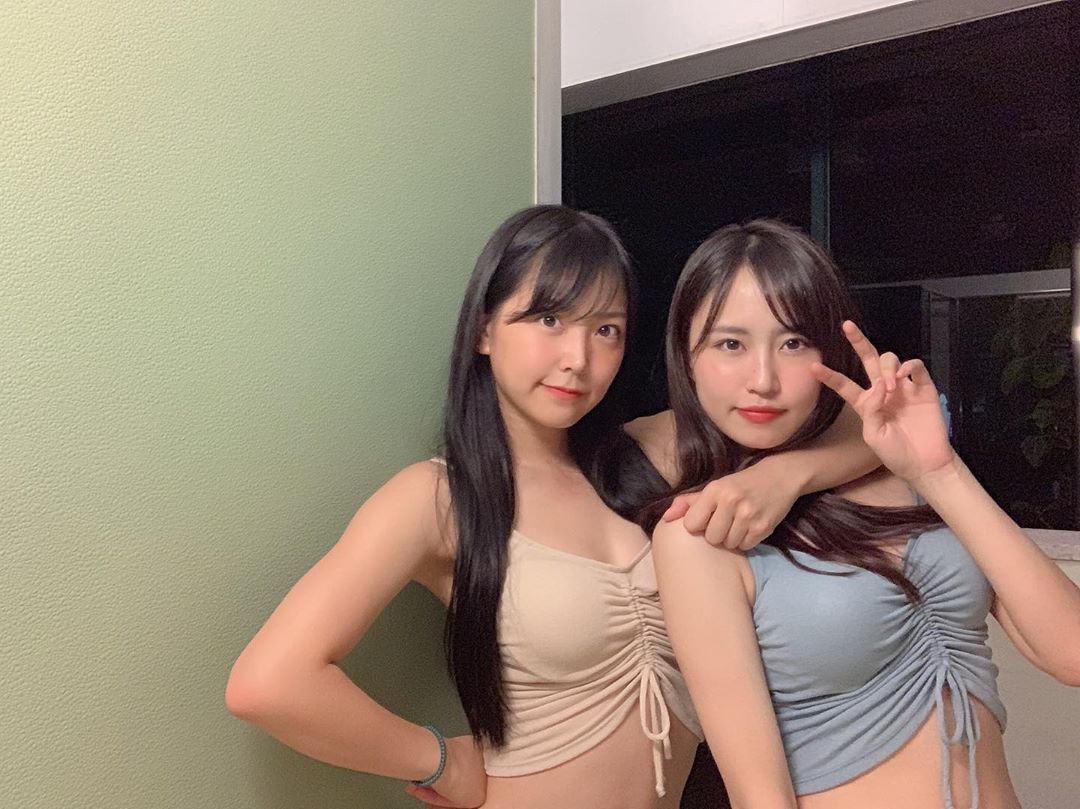 【画像】NMB48なるみるのプライベート水着(*´Д`)ハァハァ【白間美瑠・古賀成美】
