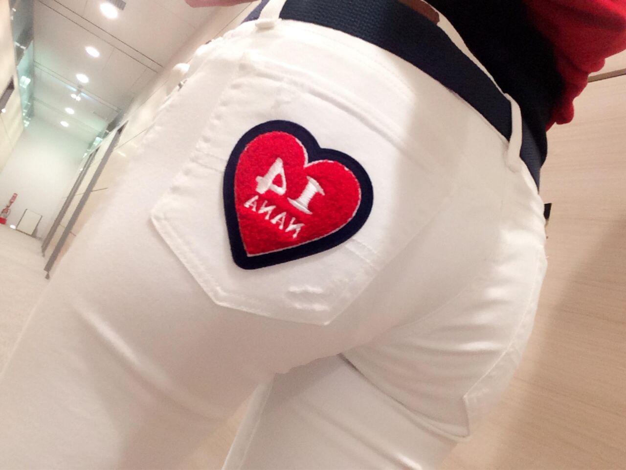 AKB48岡田奈々「私のお尻を見て元気出してっ!」