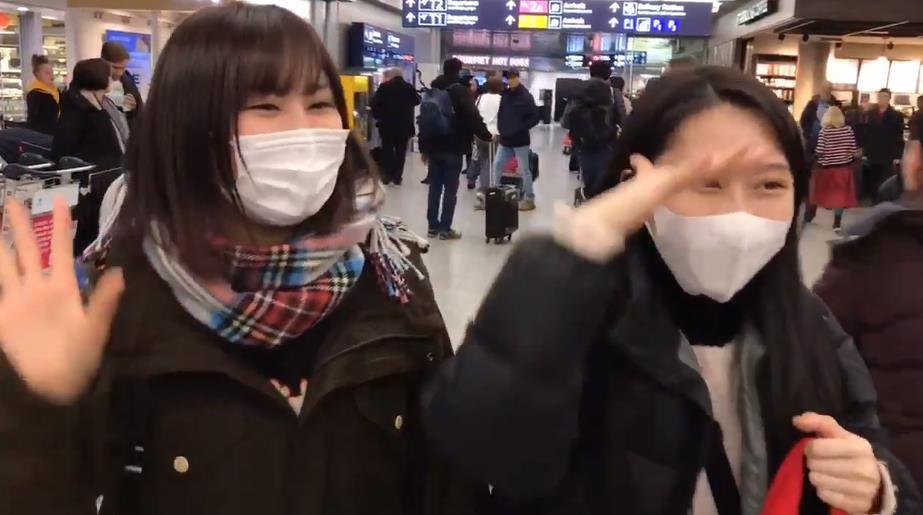【NMB48】矢倉楓子・古賀成美フィンランド上陸!挨拶代わりのフィンランドミラクルキタ━━━━(゚∀゚)━━━━!!