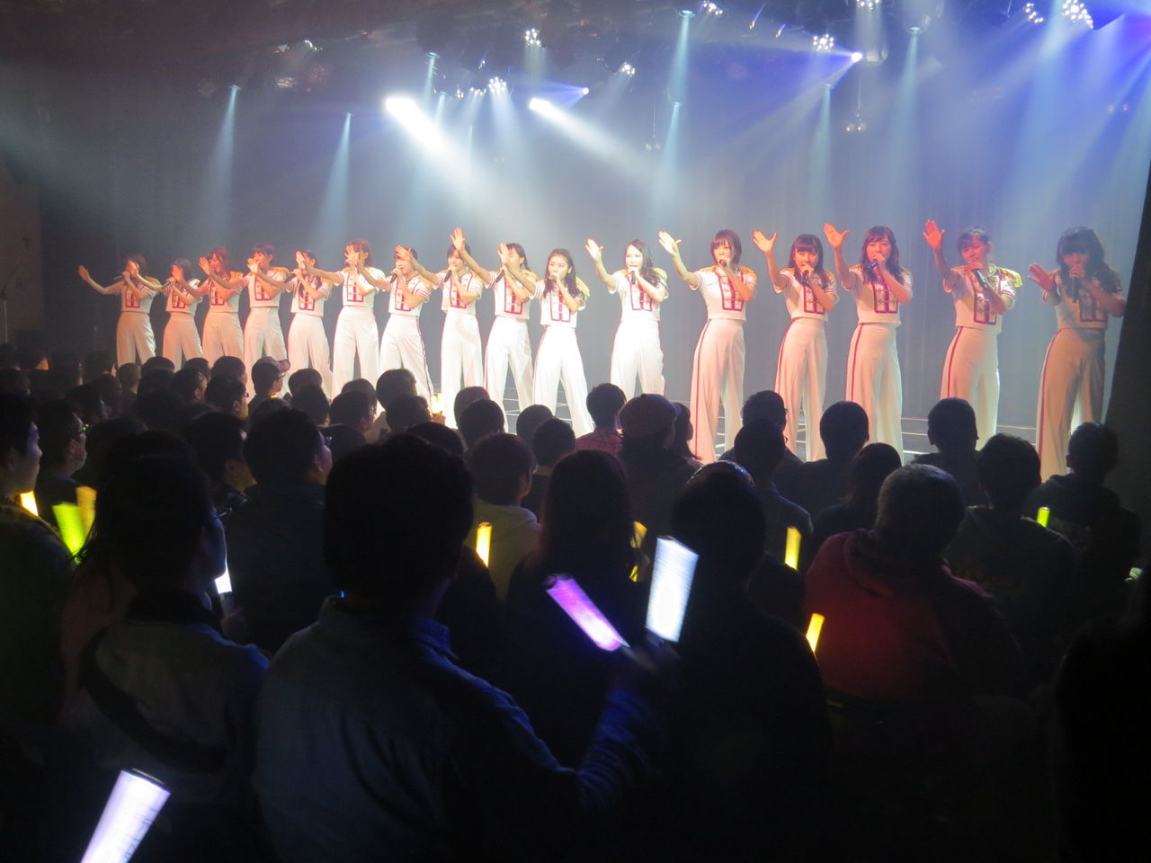 【悲報】HKT48指原莉乃が深夜モバメでチームN目撃者公演を批判??