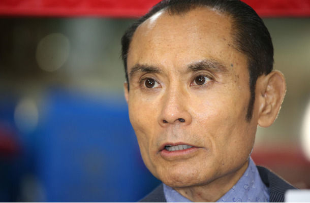 片岡鶴太郎 ヨガのやりすぎ 頭蓋骨が4センチ小さく モテたいと芸能