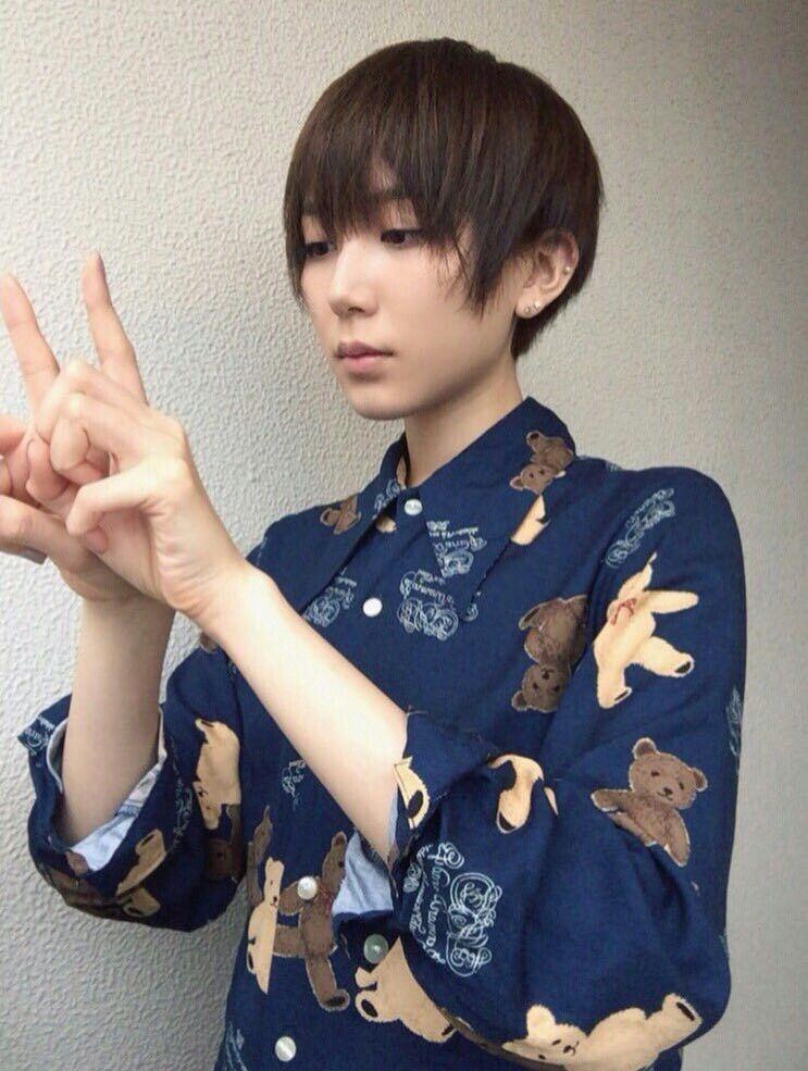 悲報 ワイ 男なのにポニーテールにしたすぎて咽び泣く モテたいと芸能 悲報 ワイ 男なのにポニーテールにしたすぎて咽び泣く モテたいと芸能