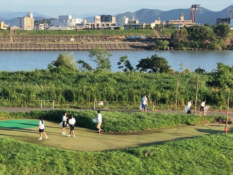 39948924_1655400037903377_6709605524788215808_n