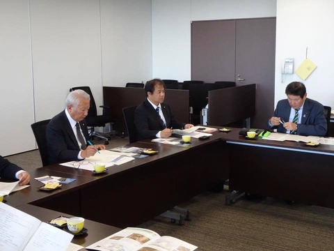 43725389_1723098231133557_8769070556860383232_n