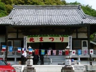 562624_231569326953129_100003001910575_384032_1650302599_n