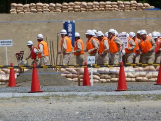 575239_236487376461324_2086564776_n