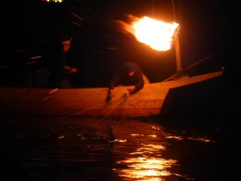 941749_399640446812682_1765037998_n