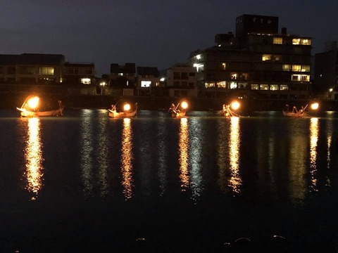 37403461_1593753767401338_1981198534526894080_n