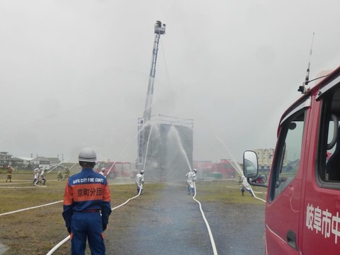 22448434_1324329671010417_7460376089491746891_n