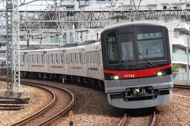 東武・70000系と70090型～THライナーで日比谷線を往け！ : 「まつもと