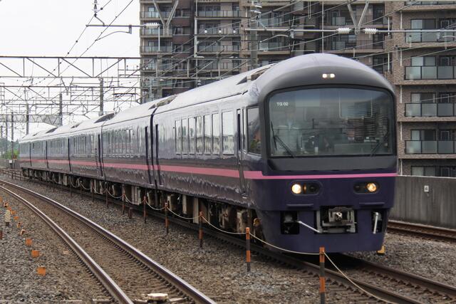 10）鉄道資料『485系特急形交直流電車お座敷電車「ゆう」説明書/構成