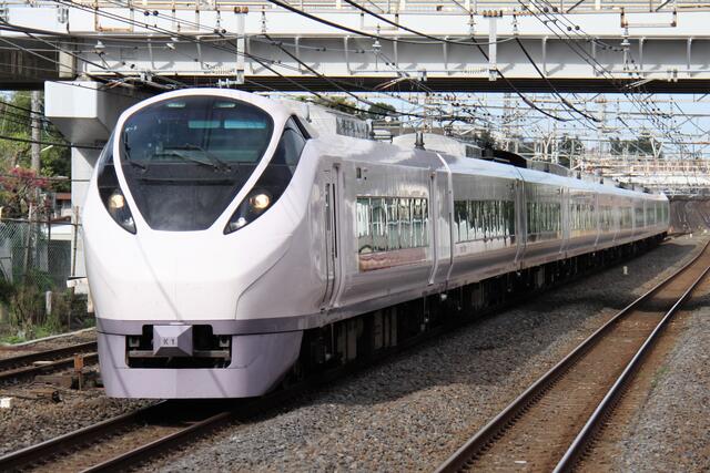 E657系「ひたち」「ときわ」~おんなじ顔で走ってます! ときわは茨城県内までしか行かないよ! : 「まつもとあずさ」が3番線にまいります!