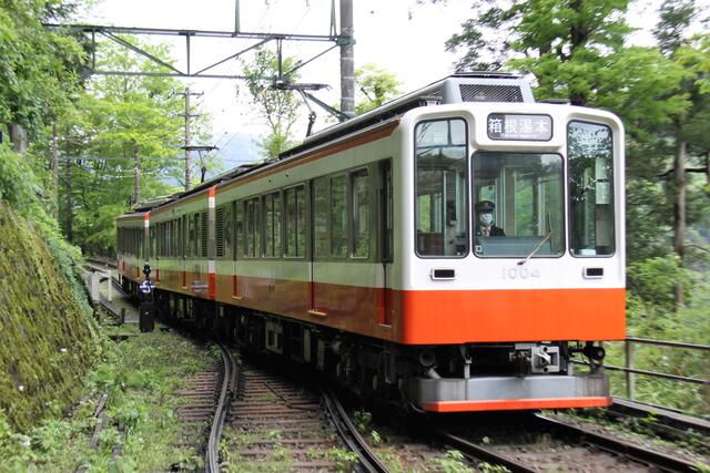 箱根登山鉄道・1000形「ベルニナ号」～8.9キロの山岳路線を36分で結び