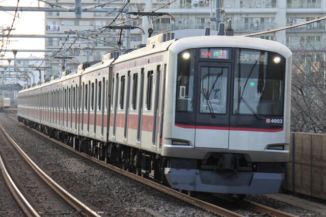 5050系4000番台「Shibuya Hikarie」~1編成の特別車両、まだまだ