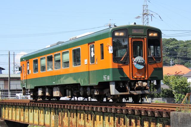 鉄道 JR四】高知運転所所属の2000系2118号車が検査のため多度津工場入場