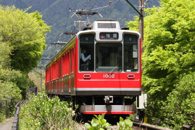 箱根登山鉄道・1000形「ベルニナ号」～8.9キロの山岳路線を36分で結び