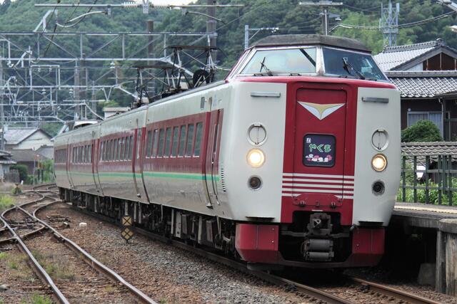 381系「やくも」～381系最後の活躍！ 国鉄カラー復刻も走っています