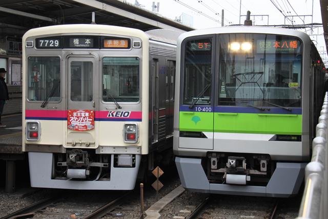 都営新宿線 10 300形 カオが違っても気にしない まつもとあずさ が3番線にまいります 都営新宿線 10 300形 カオが違っても気にしない まつもとあずさ が3番線にまいります