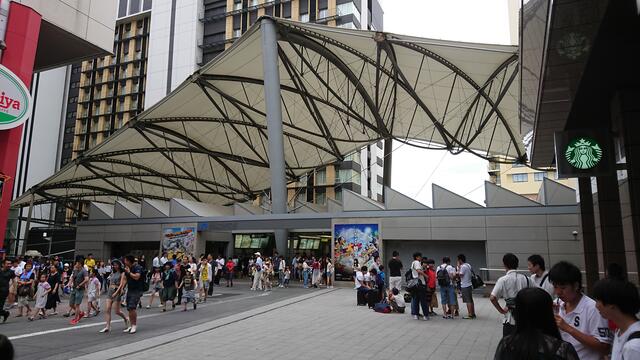 桜島線 ゆめ咲線 ユニバーサルシティ駅 コロナの無かった夏休みは浮かれてた まつもとあずさ が3番線にまいります 桜島線 ゆめ咲線 ユニバーサルシティ駅 コロナの無かった夏休みは浮かれてた まつもとあずさ が3番線にまいります