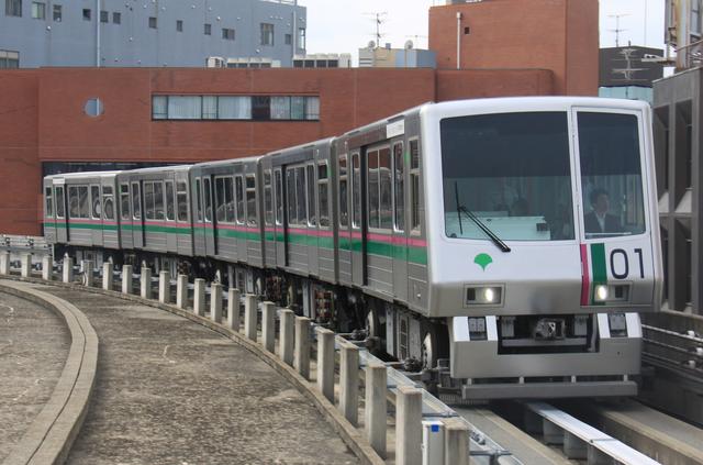 舎人 ライナー 日暮里