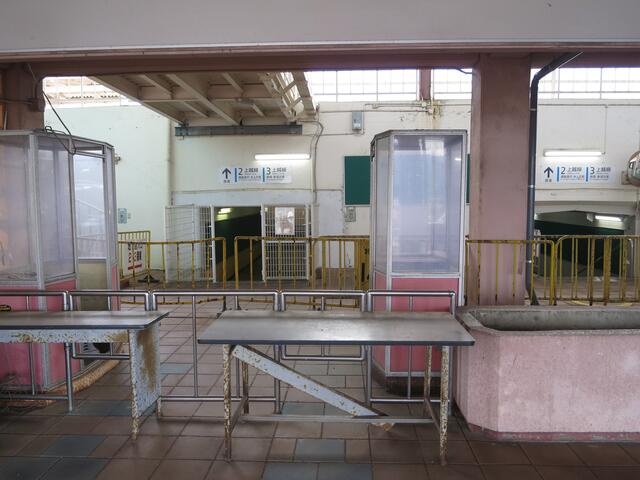 石打駅 乗車口案内板 ゆけむり 臨時列車 鉄道部品 鉄道古物 当時物 新潟 石打駅 乗車口案内板 ゆけむり 臨時列車 鉄道部品 鉄道古物 当時物