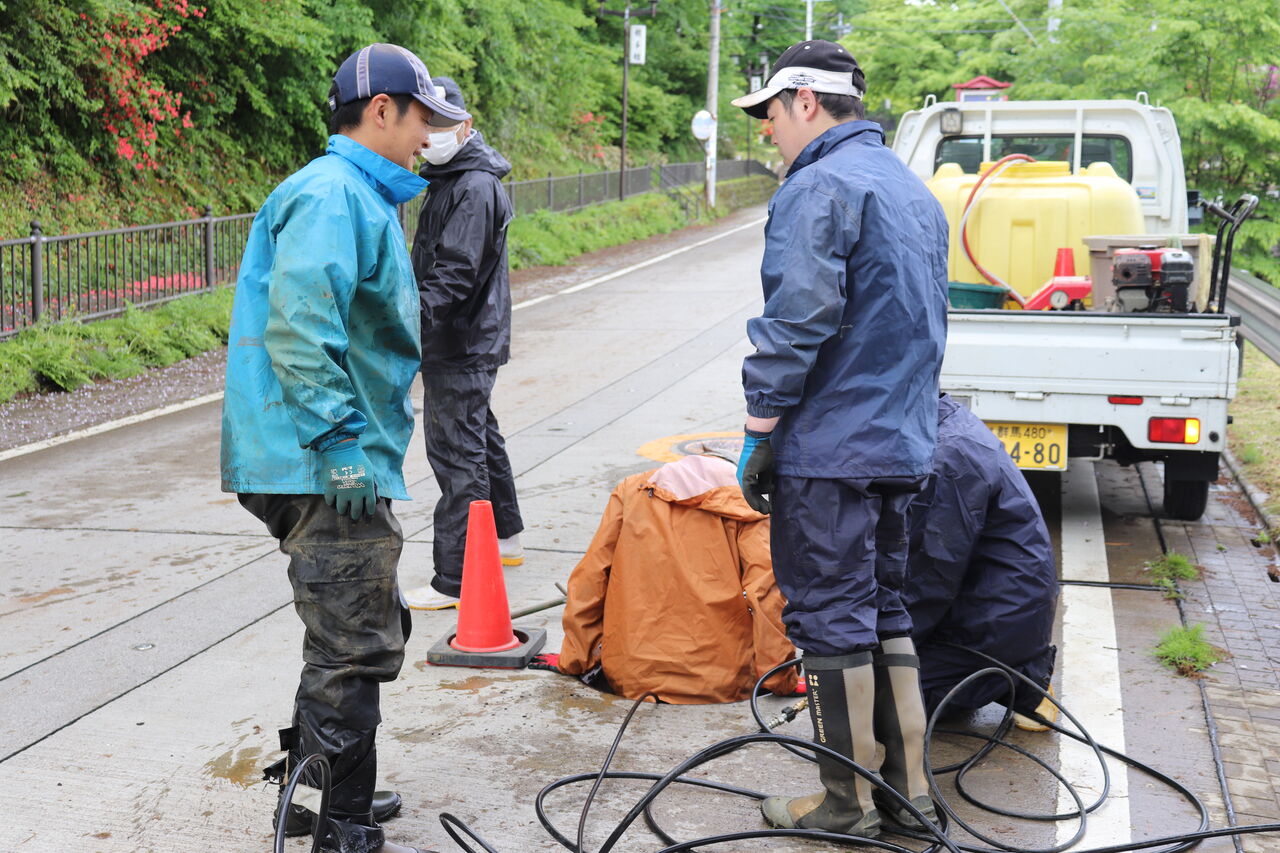 休館中には 温泉管の清掃 伊香保温泉 ホテル松本楼 公式ブログ