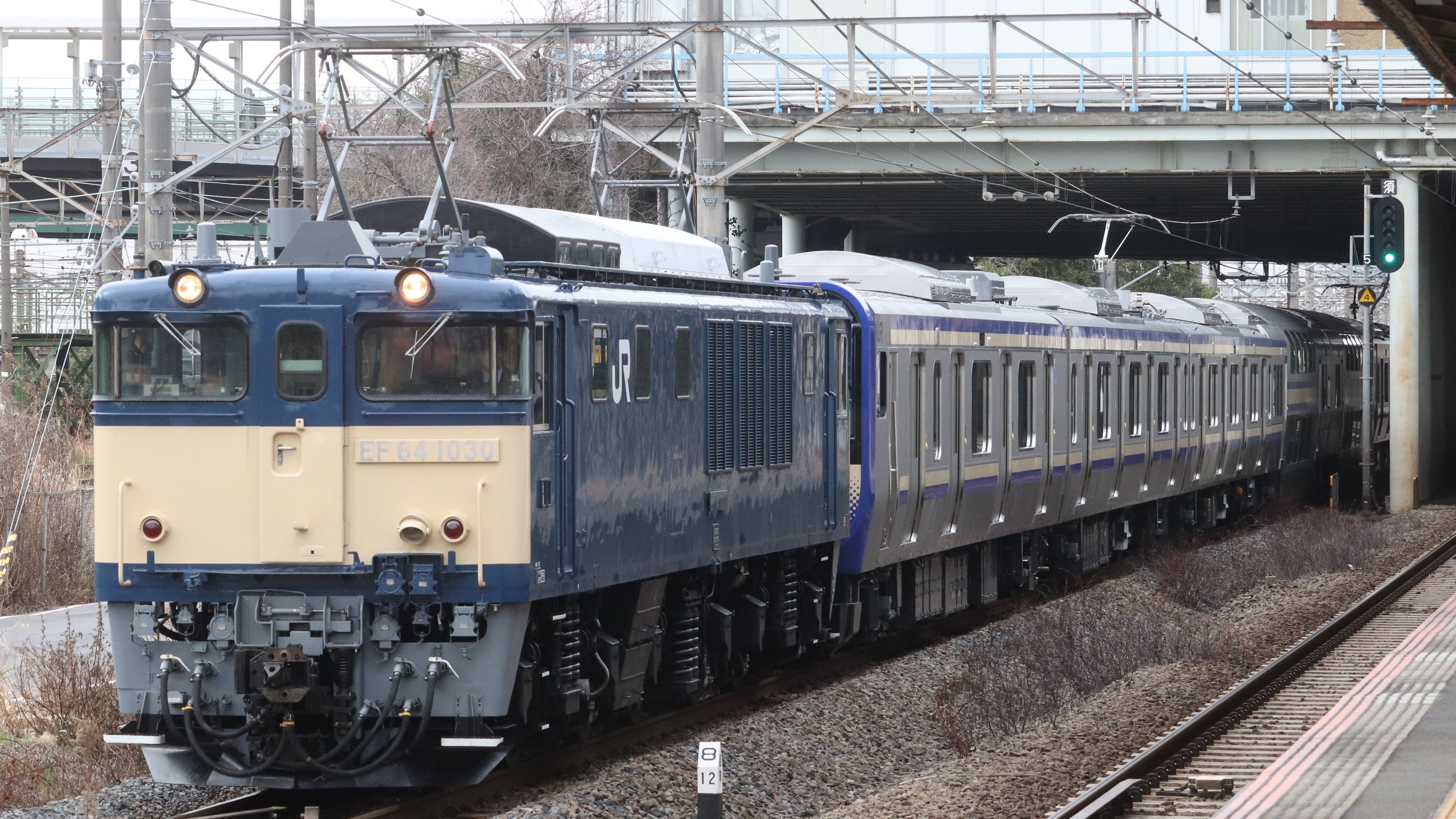 ジャンク E235系 11両 ジャンク】 TOMIX E235系 通勤電車 山手線 11両編成 - メルカリ
