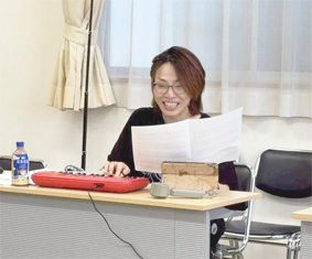 ④