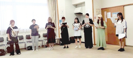 ②