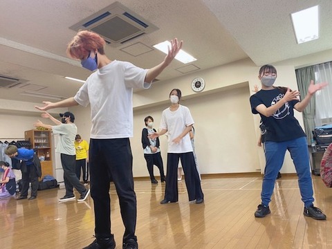 LINE_ALBUM_221003_1