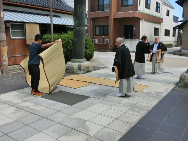 [画像:00a0a8ad-s.jpg]