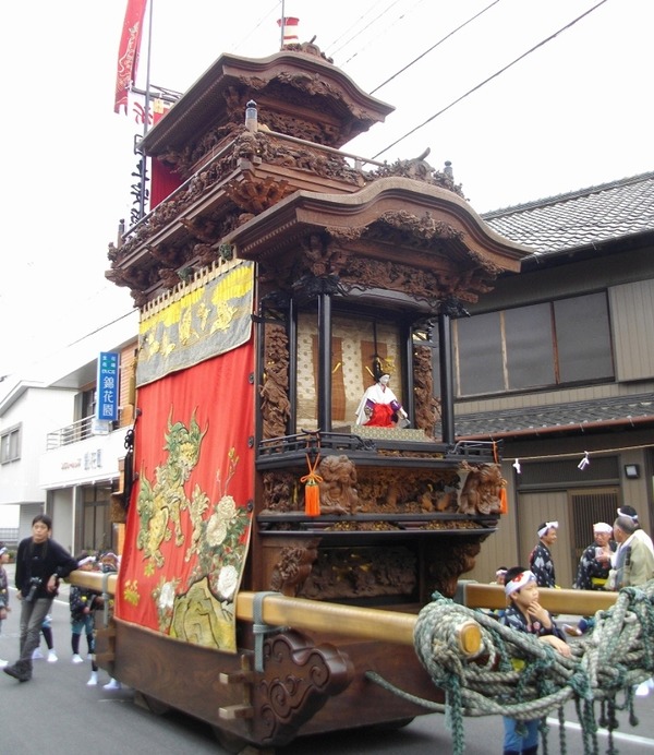 山車紹介【半田市 亀崎 田中組 神楽車①】 : 神社前2F特設祭事場