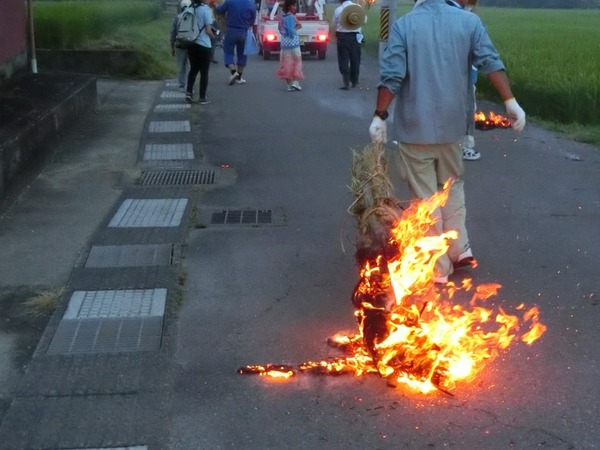 [画像:2a25ec85-s.jpg]