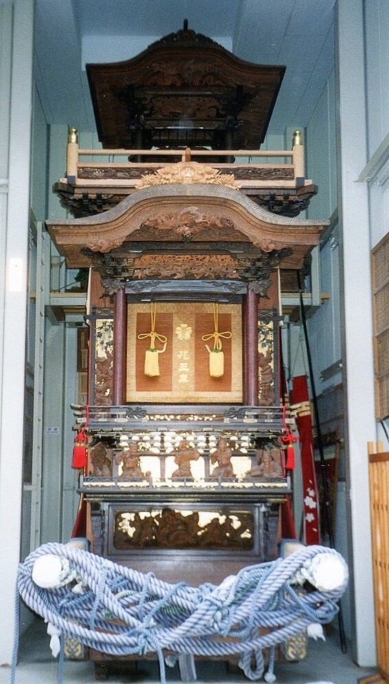 22-02-22-00-33-09-049_deco