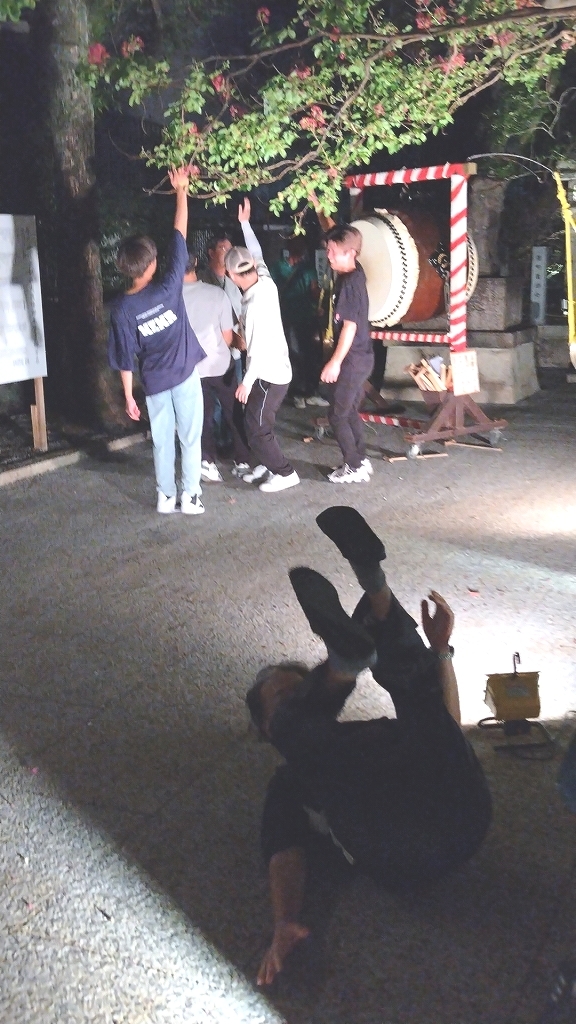 25-12-15-02-01-45-470_deco