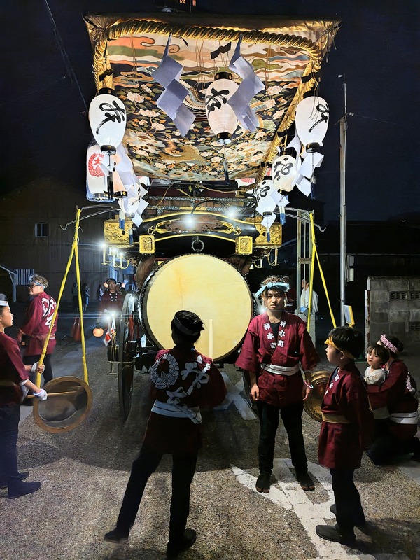 mitenee409a74e-d84f-4d9d-a926-365774a851cc