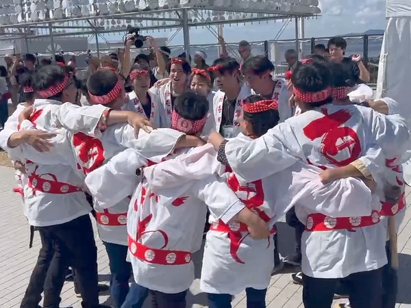 25-12-12-18-42-09-654_deco