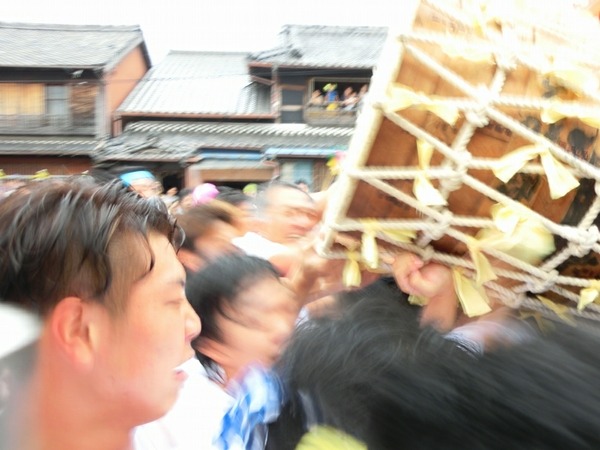 [画像:645299a8-s.jpg]