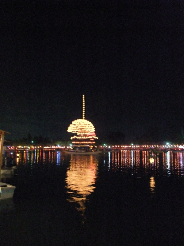 [画像:73756352.jpg]