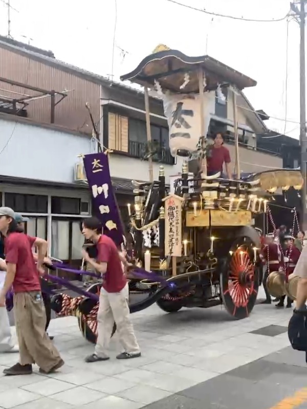 25-08-28-22-42-00-492_deco